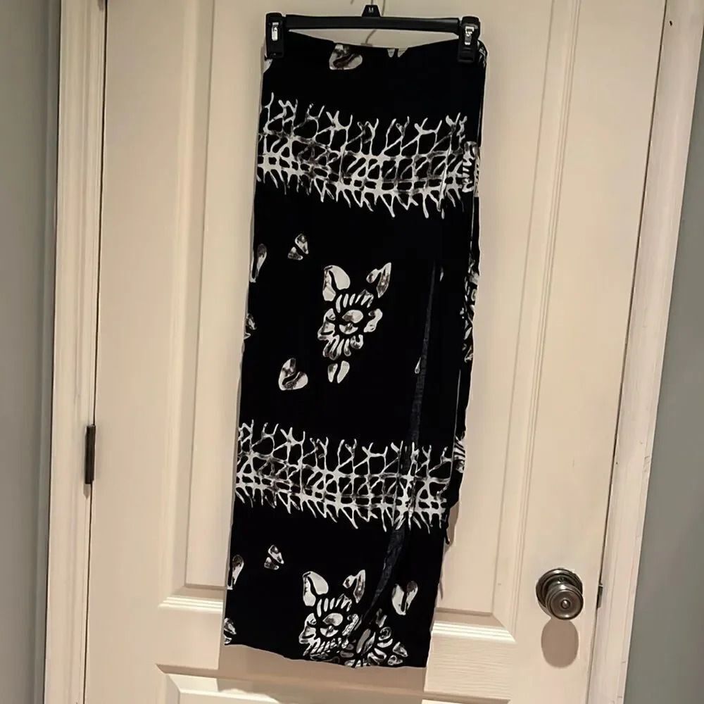 Koko knot sarong. Size M.K